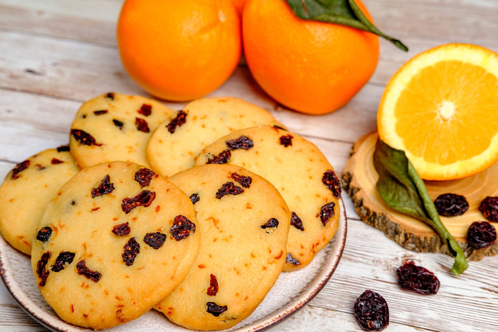 Biscuiți cu merișoare și portocală